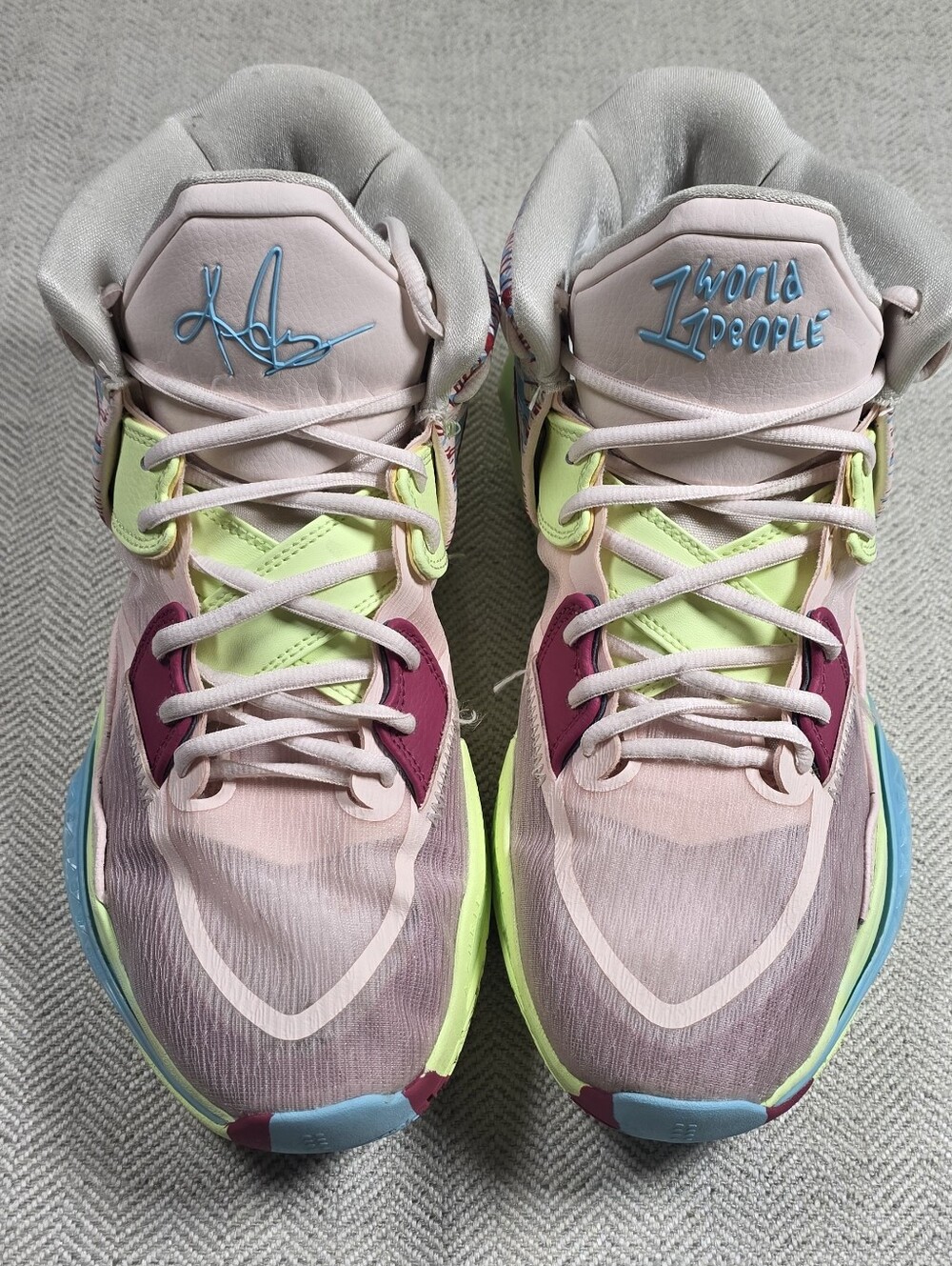 ​Nike Kyrie Infinity 8 1 World 1 People Soft Pink CZ0204-600 Men's Size 10.5